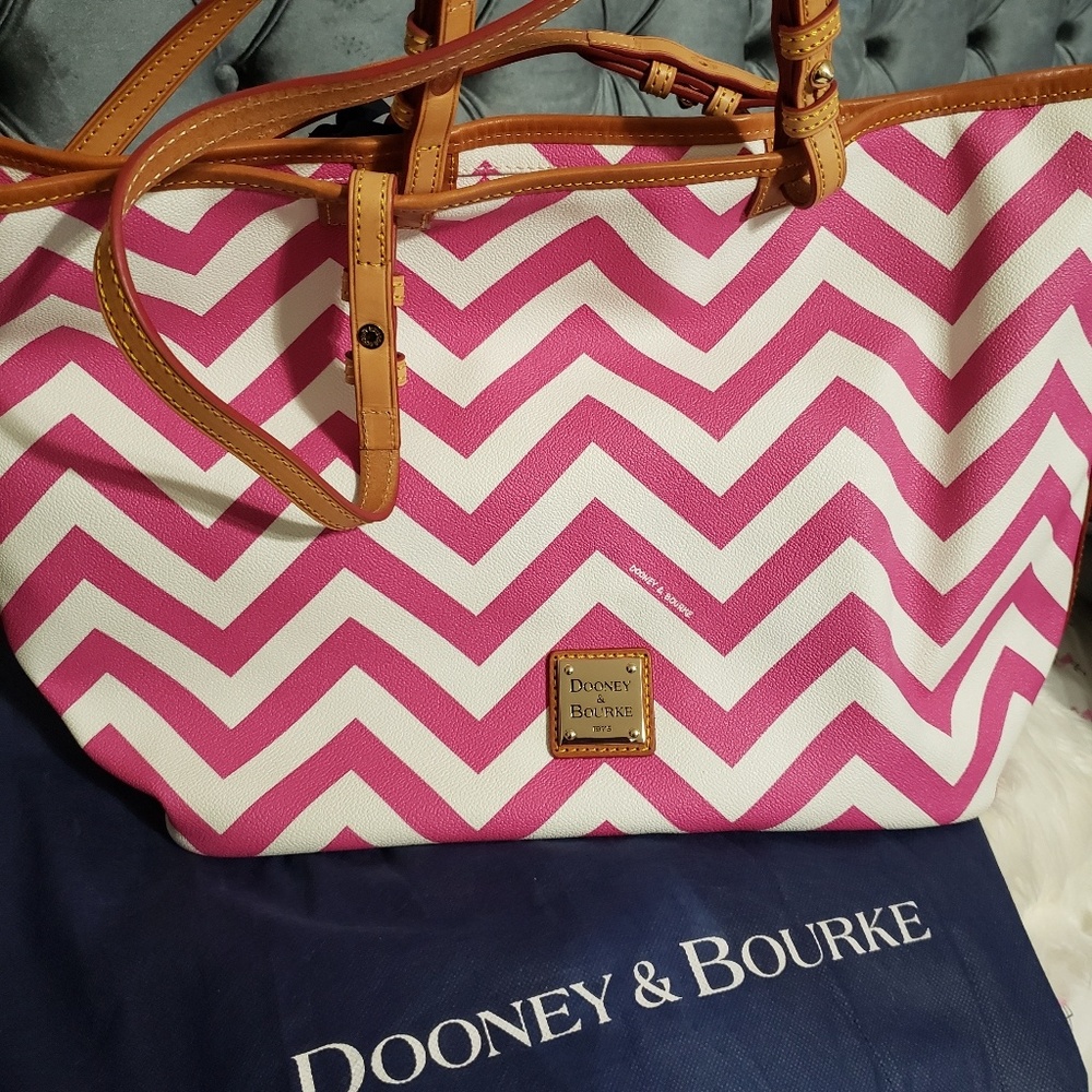 Dooney & Bourke